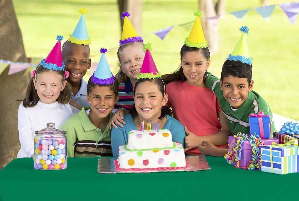54 In. x 100 Ft. Cut To Size Table Roll | Emerald Green