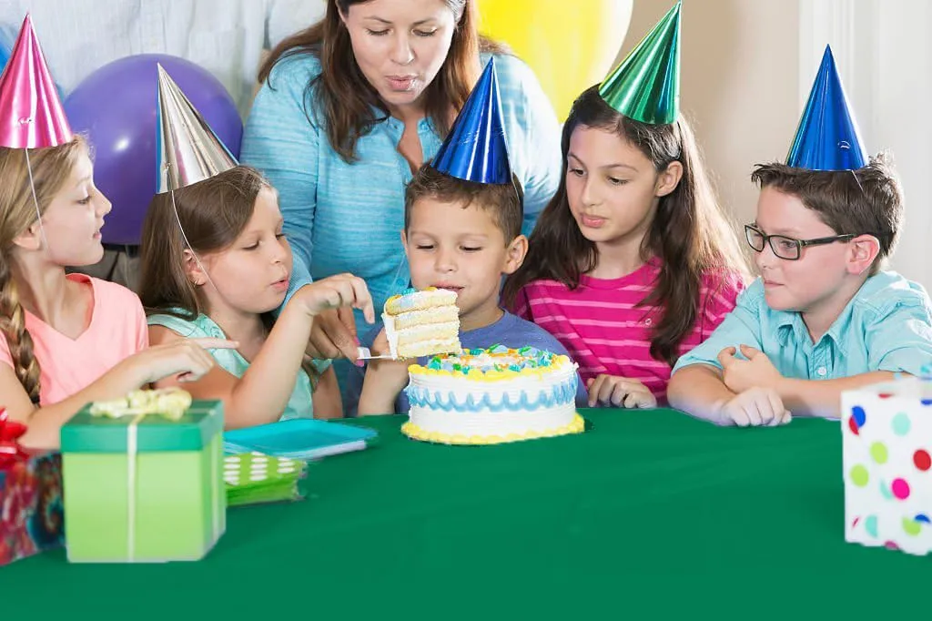 54 In. x 100 Ft. Cut To Size Table Roll | Emerald Green