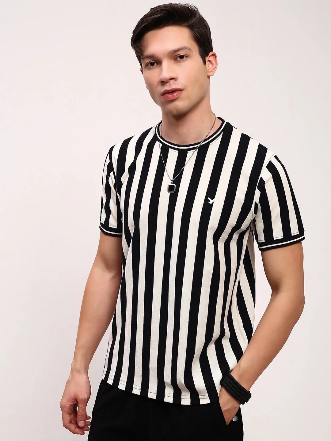 Men Black Striped Round Neck T-Shirt