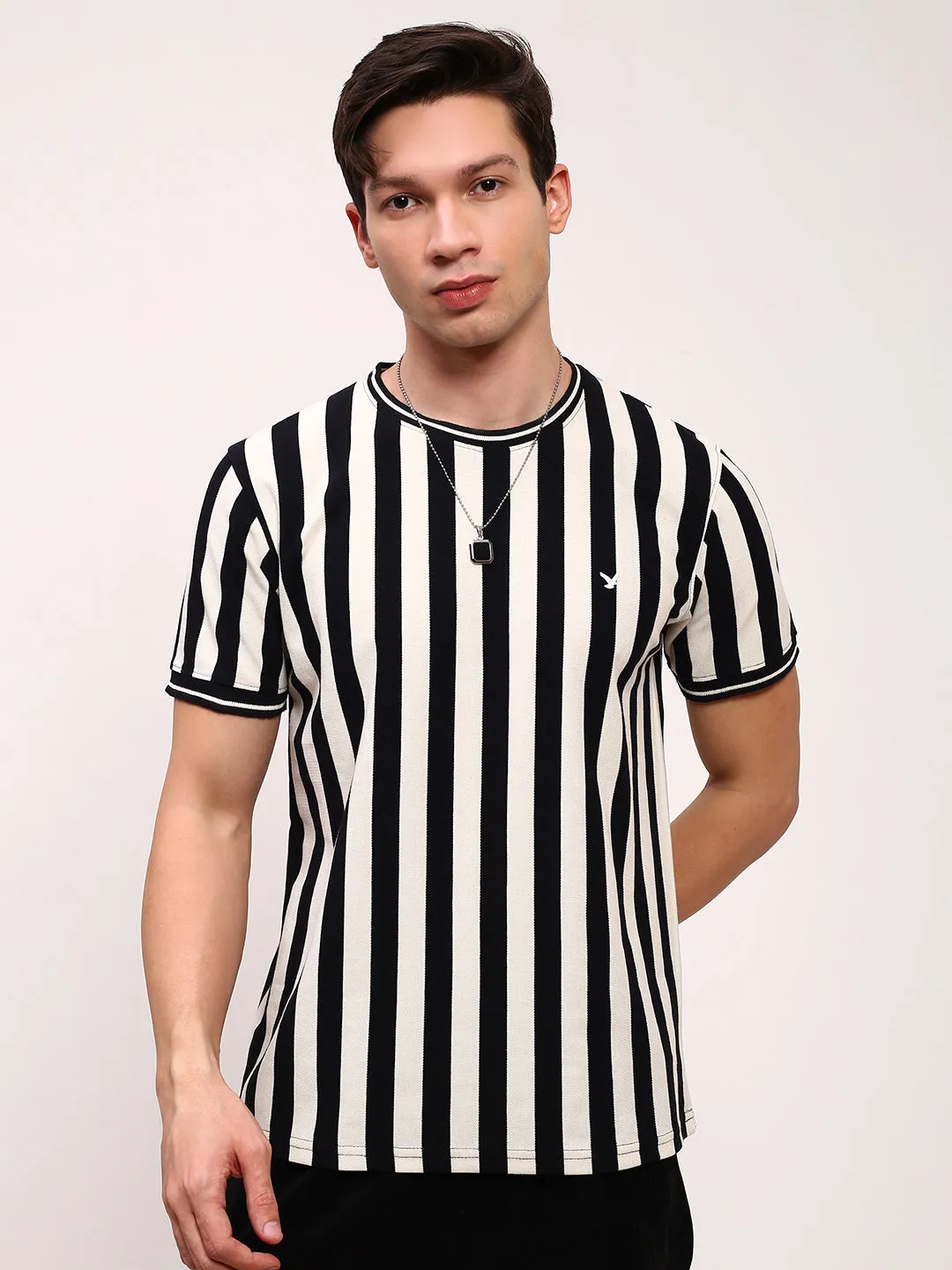 Men Black Striped Round Neck T-Shirt