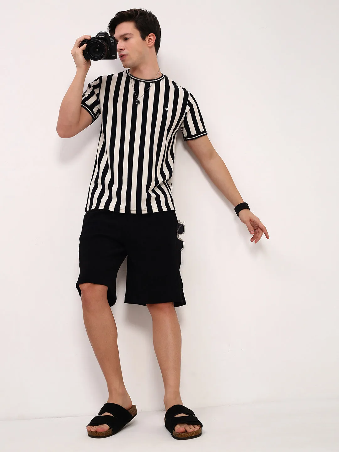 Men Black Striped Round Neck T-Shirt