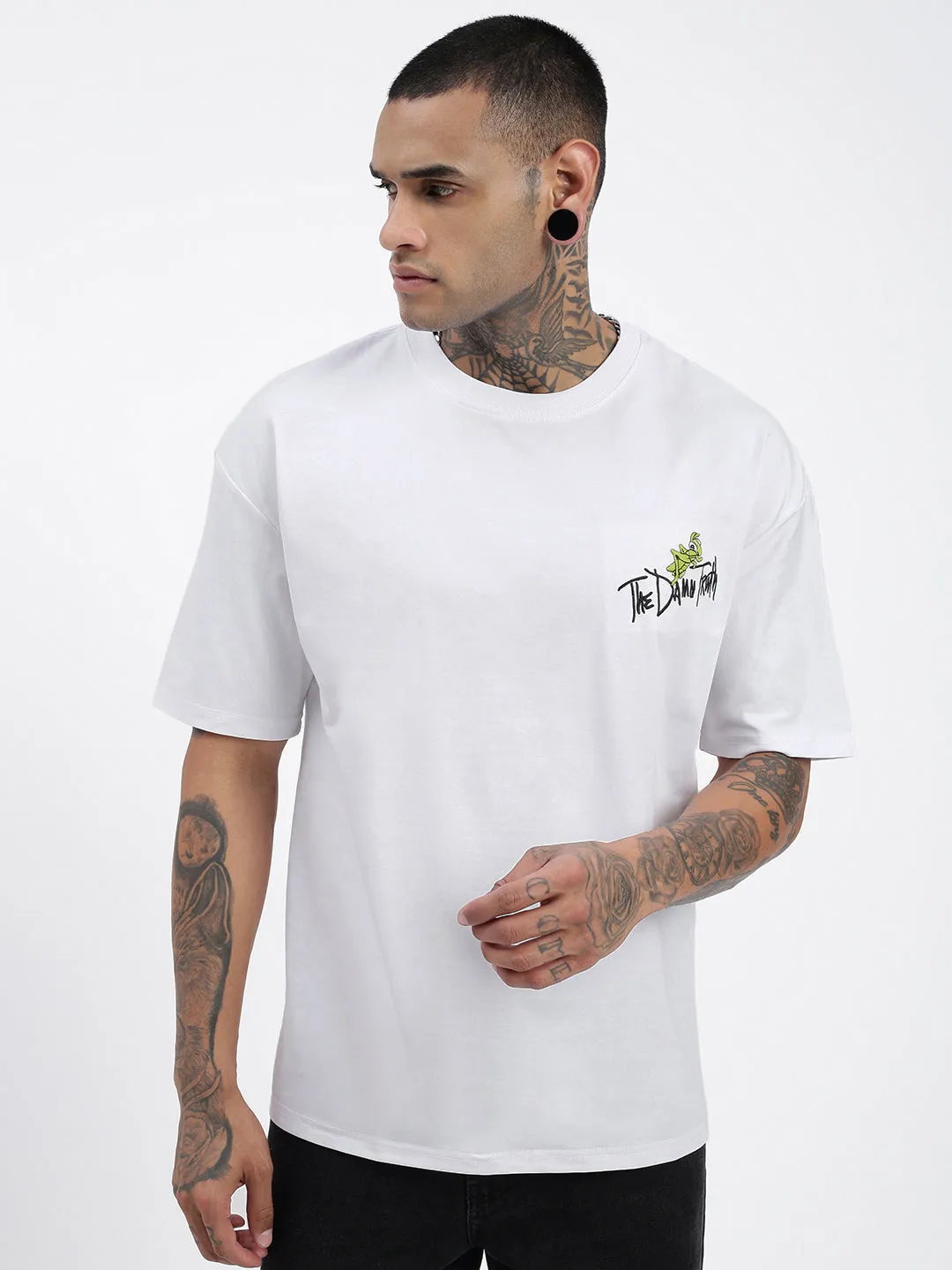 Men Graphic Printed White Relaxed Fit T-Shirt