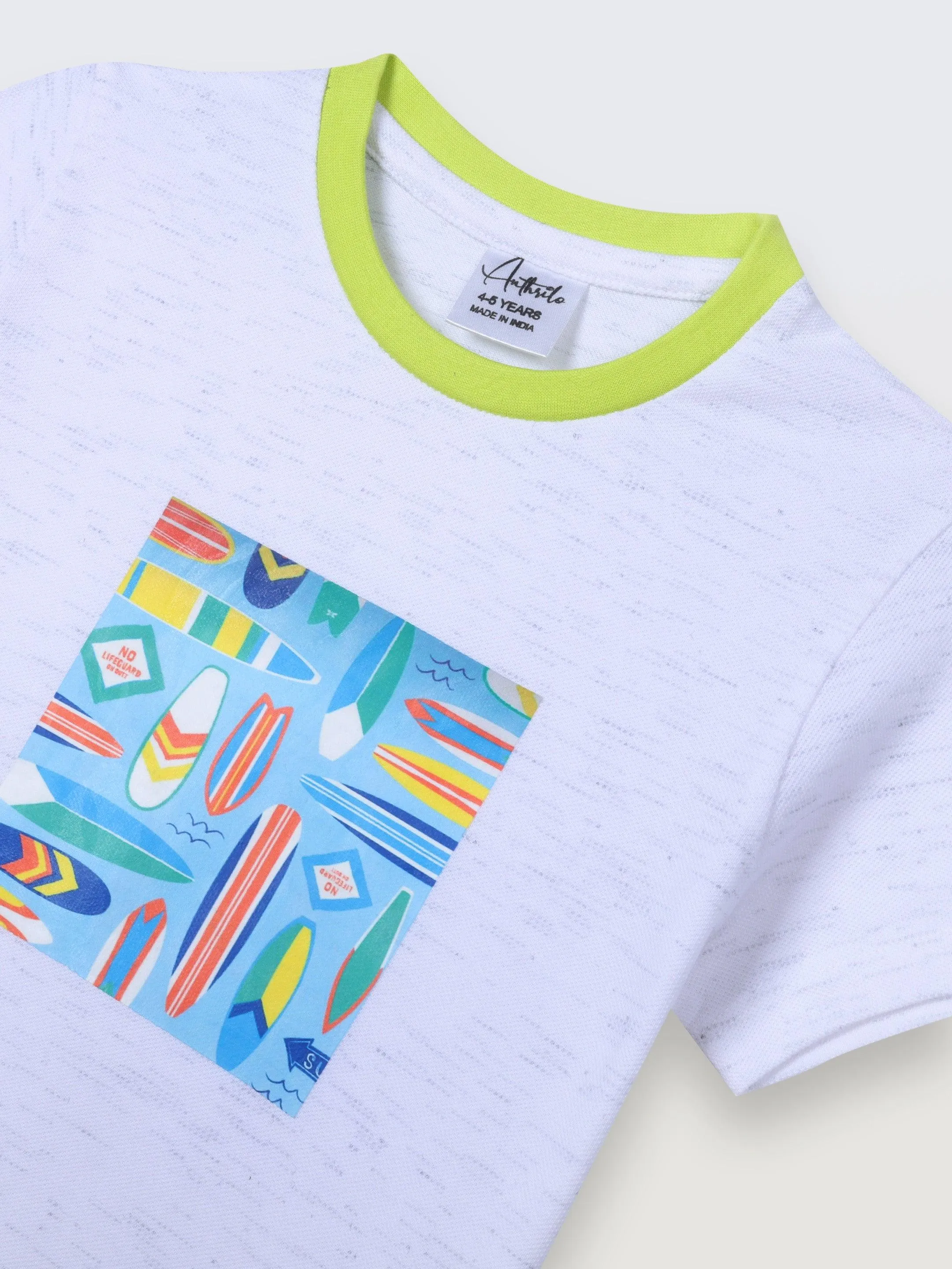 NO LIFEGUARD WHITE SHORT SLEEVE BOYS T-SHIRT - WHITE